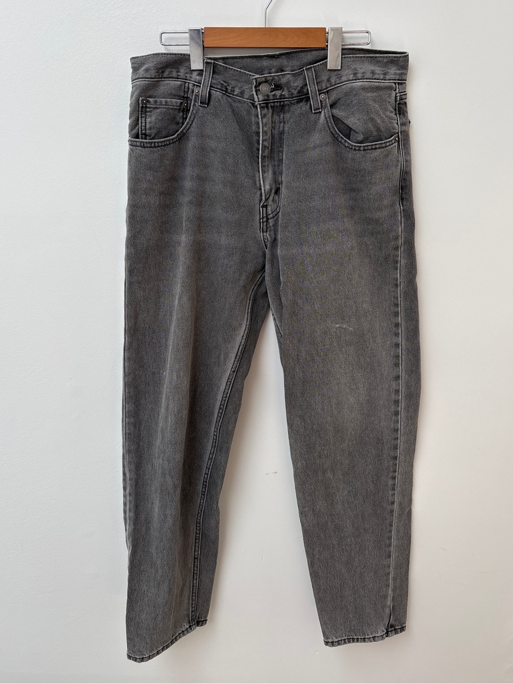 Levi's Slim Straight woman’s Jeans in Washed Grey